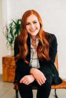 Lindsay Bell