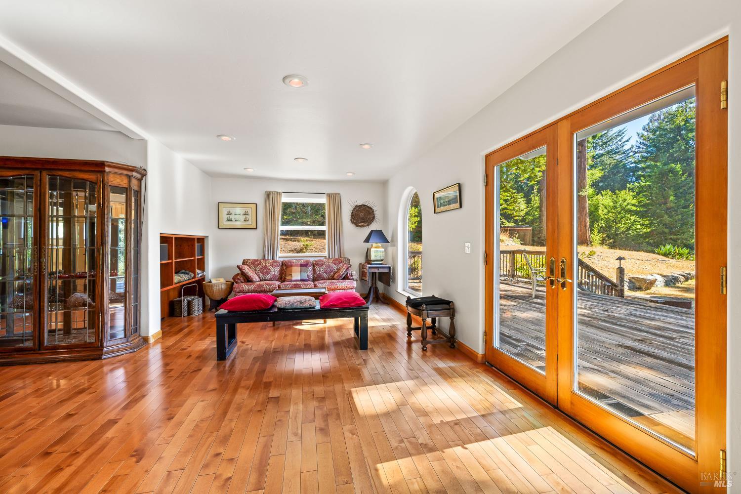 MLS #325080952 image #9