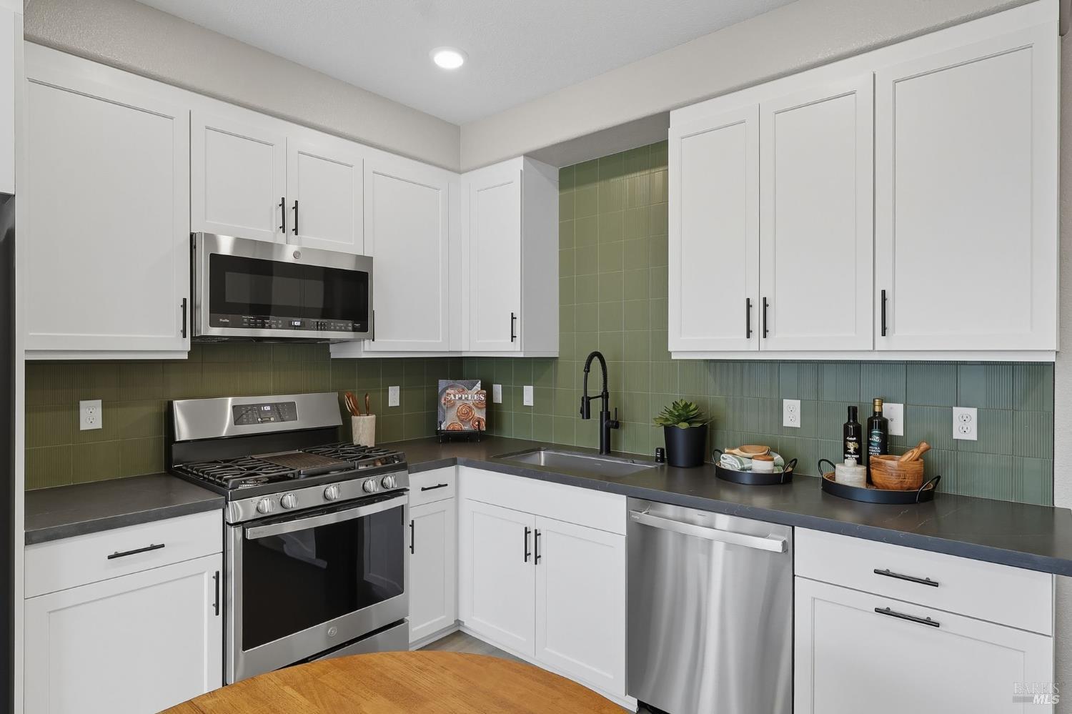 MLS #325087226 image #6