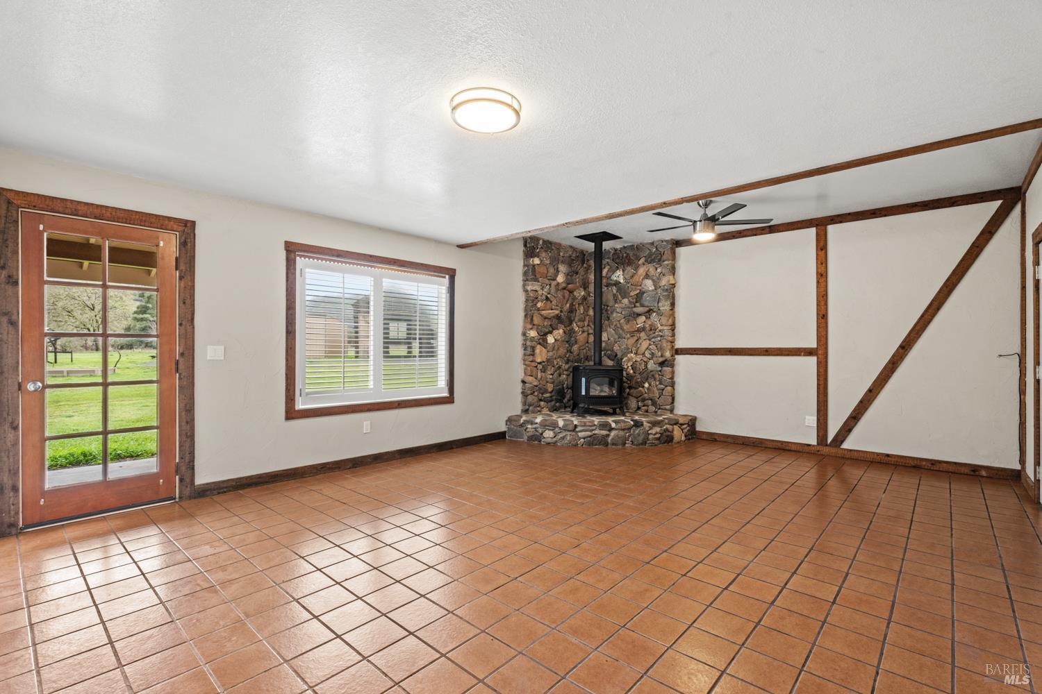 MLS #326000527 image #24