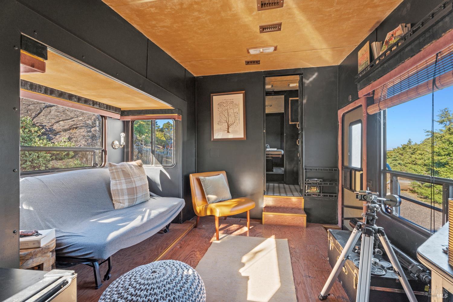 MLS #326001938 image #6