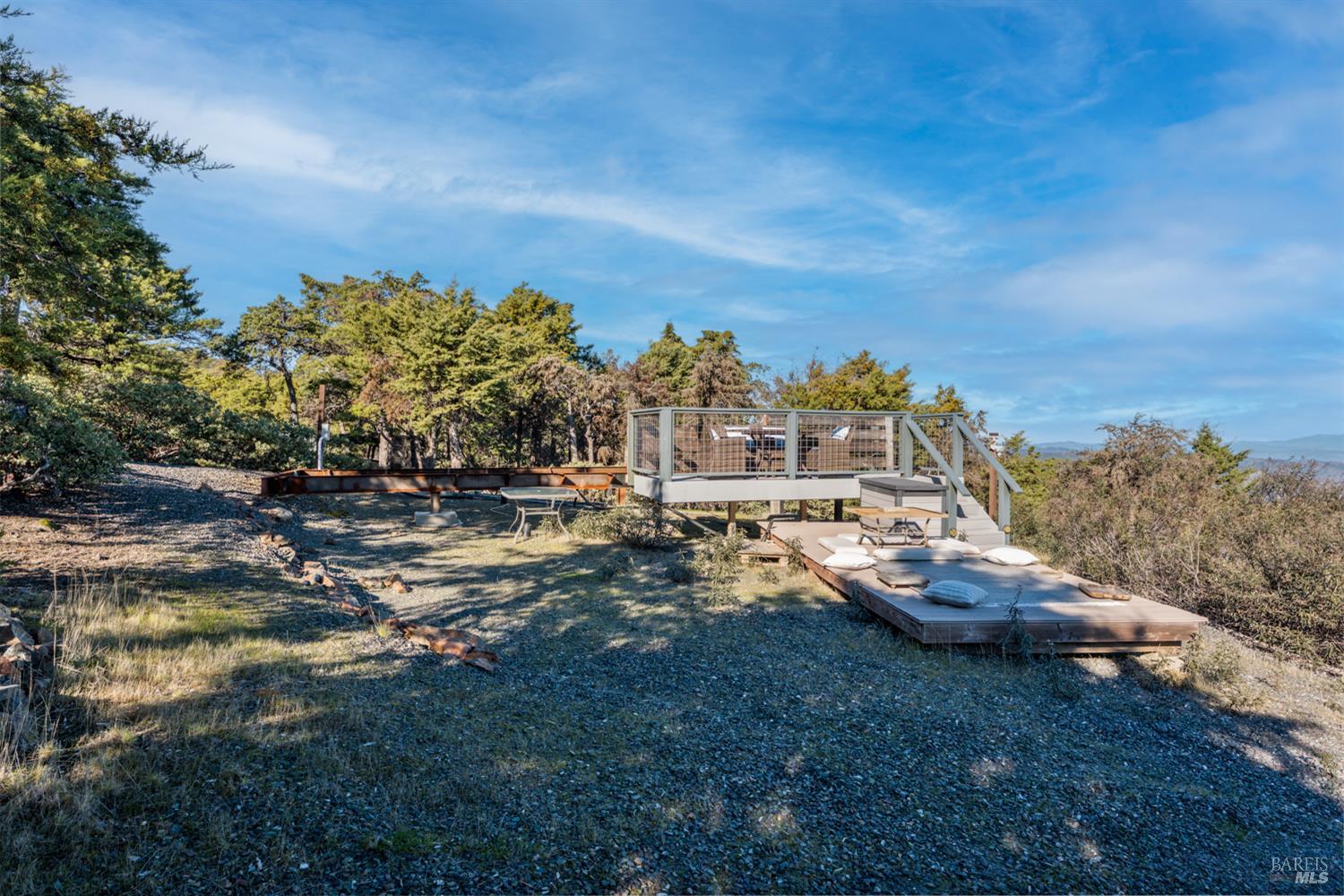 MLS #326001938 image #9