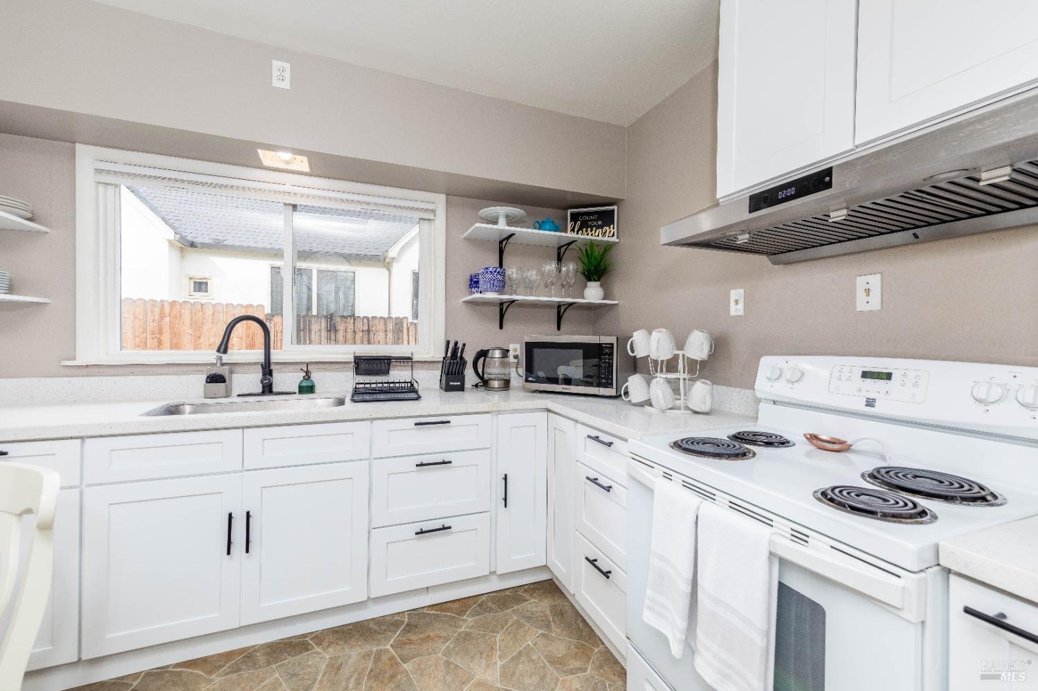 MLS #326002461 image #46