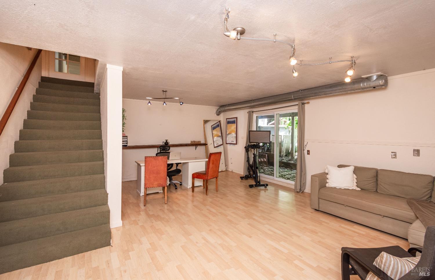 MLS #326004165 img 42