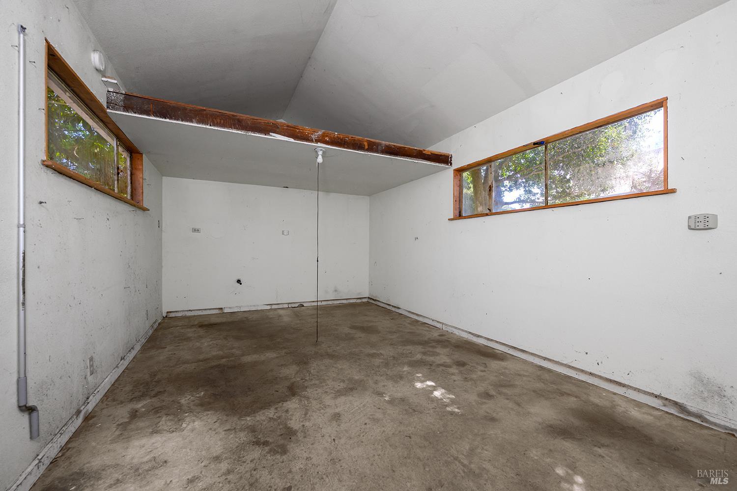 MLS #326005927 image #39