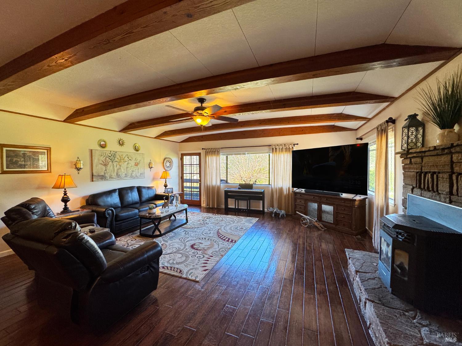 MLS #326006702 image #2