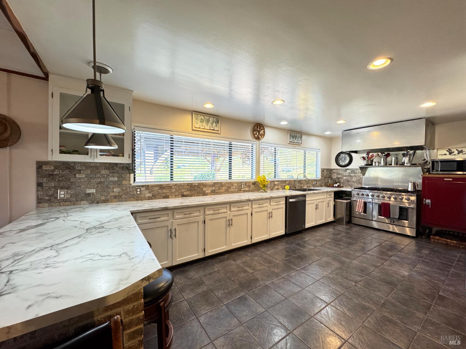 MLS #326006702 image #6