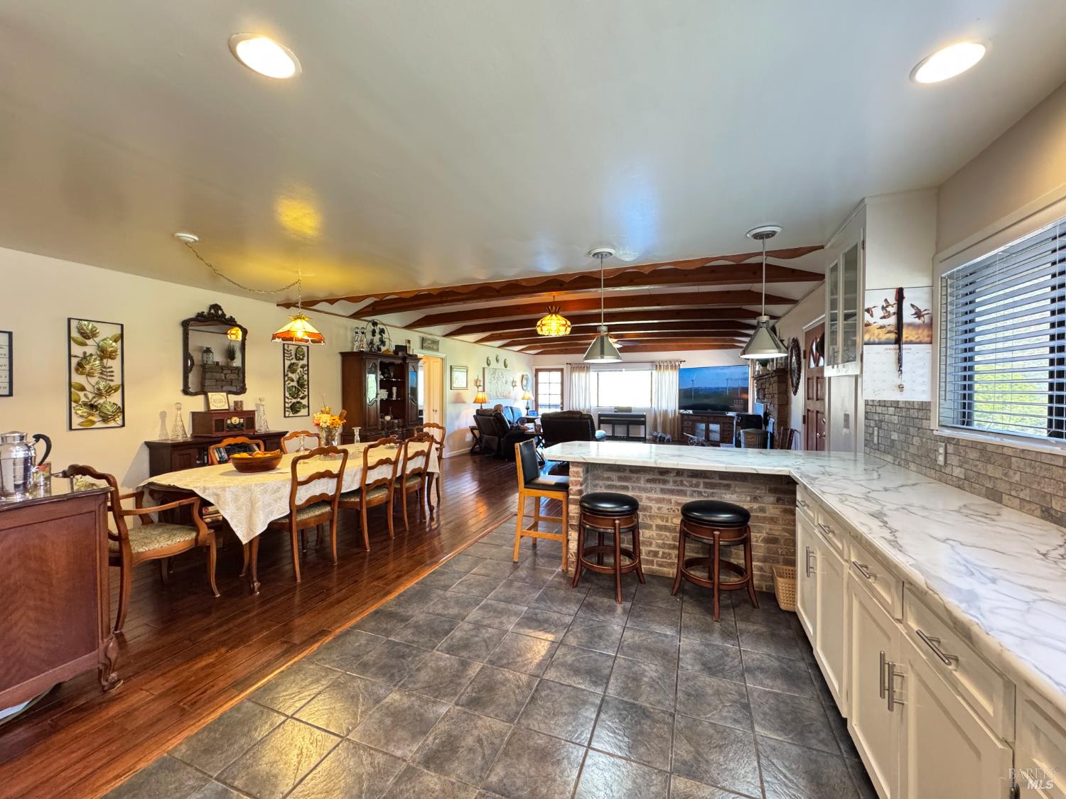 MLS #326006702 image #9
