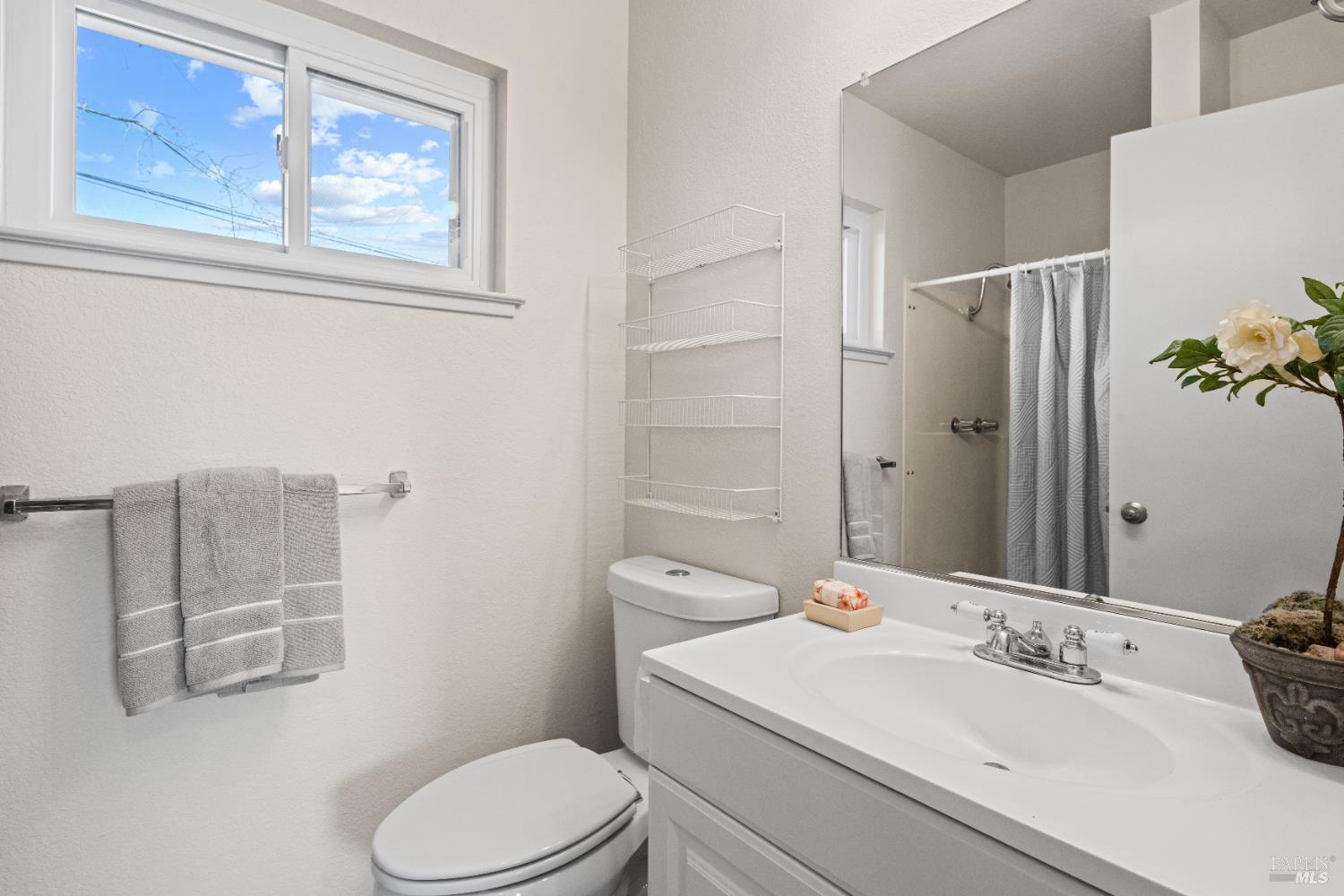 MLS #326008444 image #10