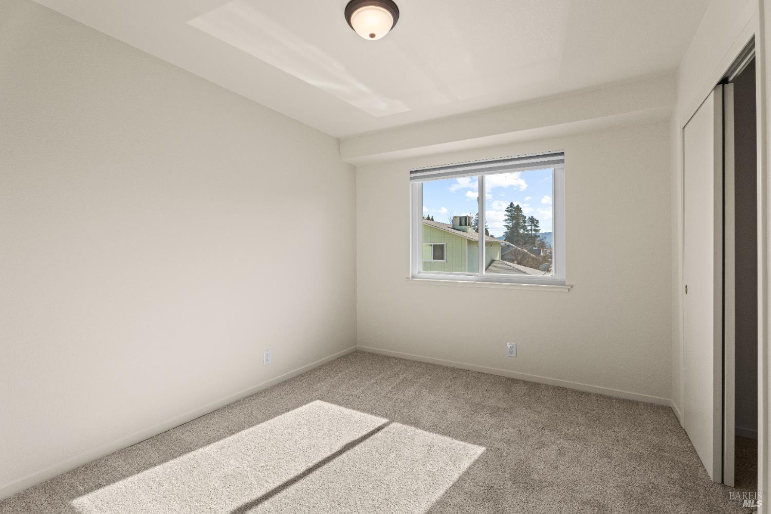 MLS #326008444 image #13
