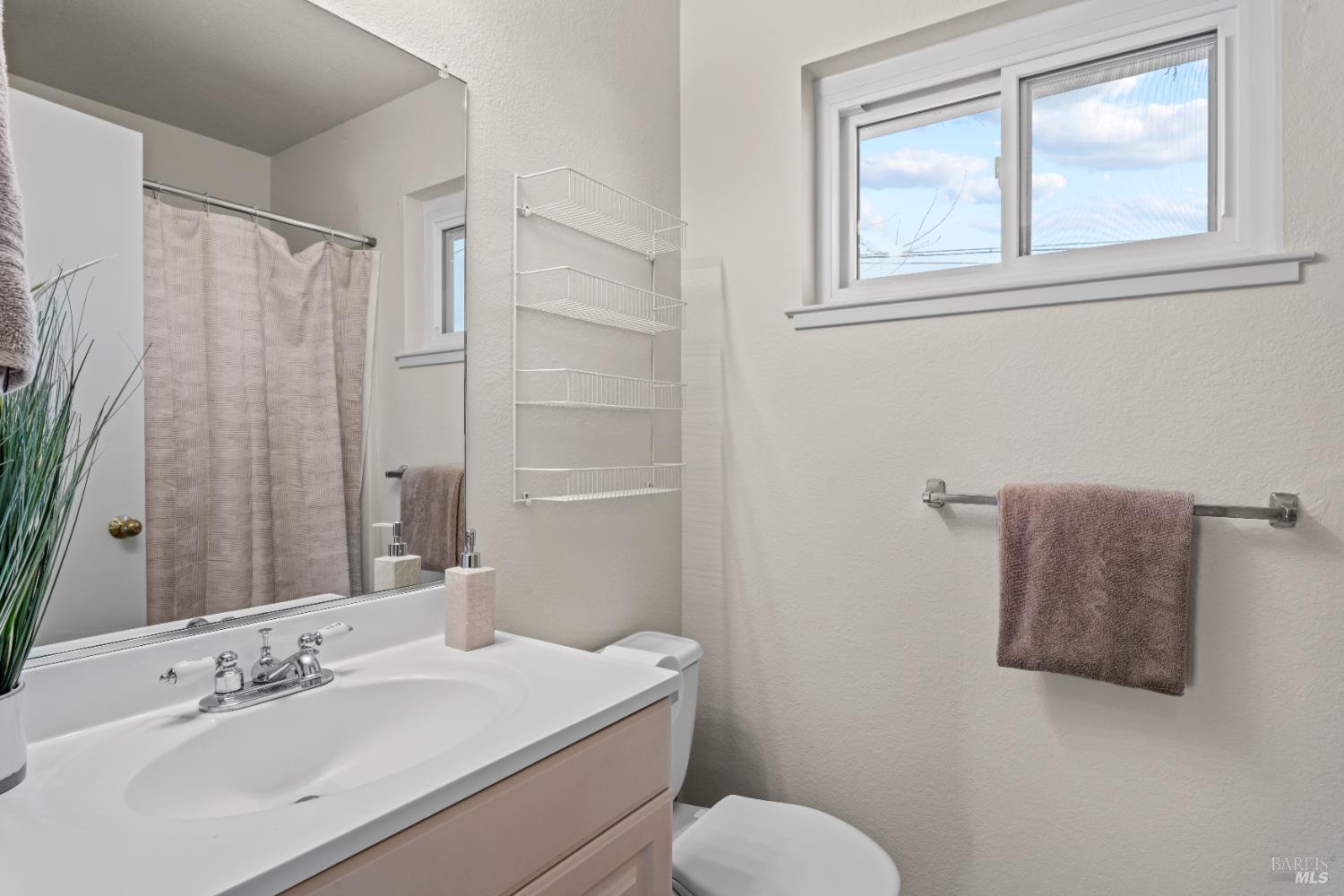 MLS #326008444 image #15