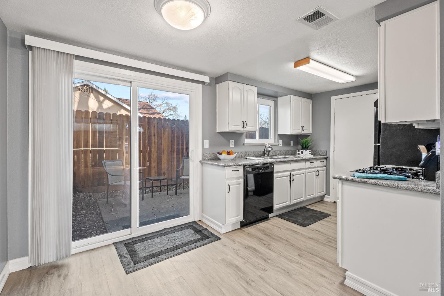 MLS #326008444 image #4