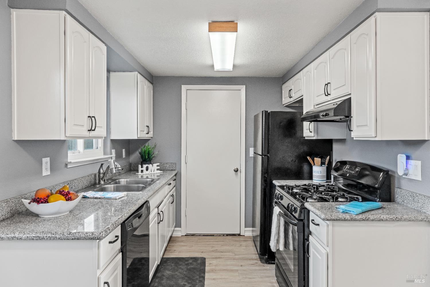 MLS #326008444 image #5