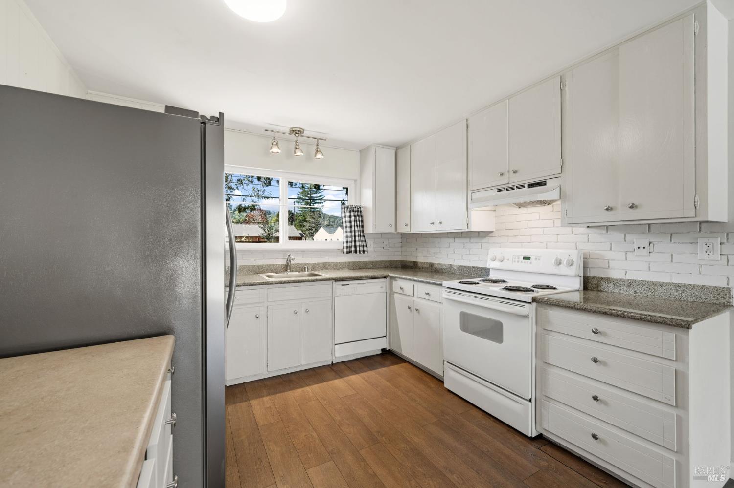 MLS #326016373 image #8