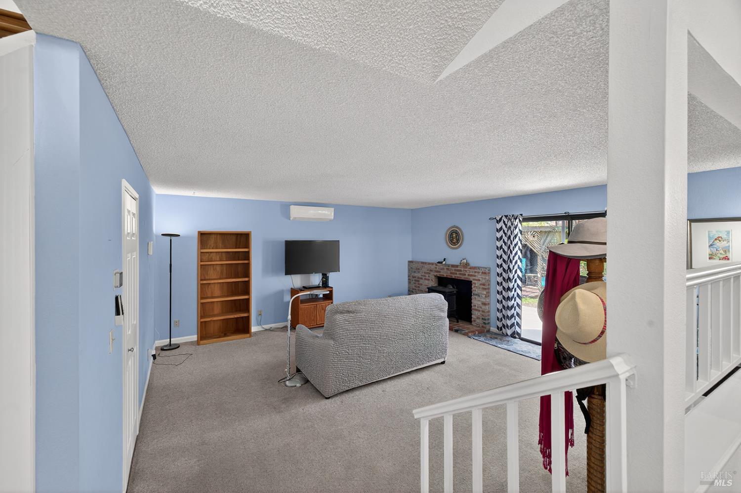 MLS #326021660 image #9