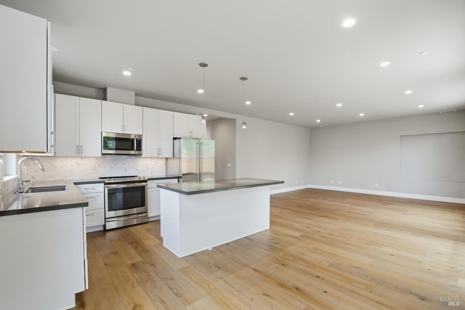 MLS #326024428 image #44