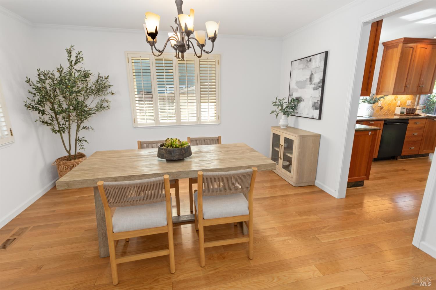 MLS #326024778 image #9