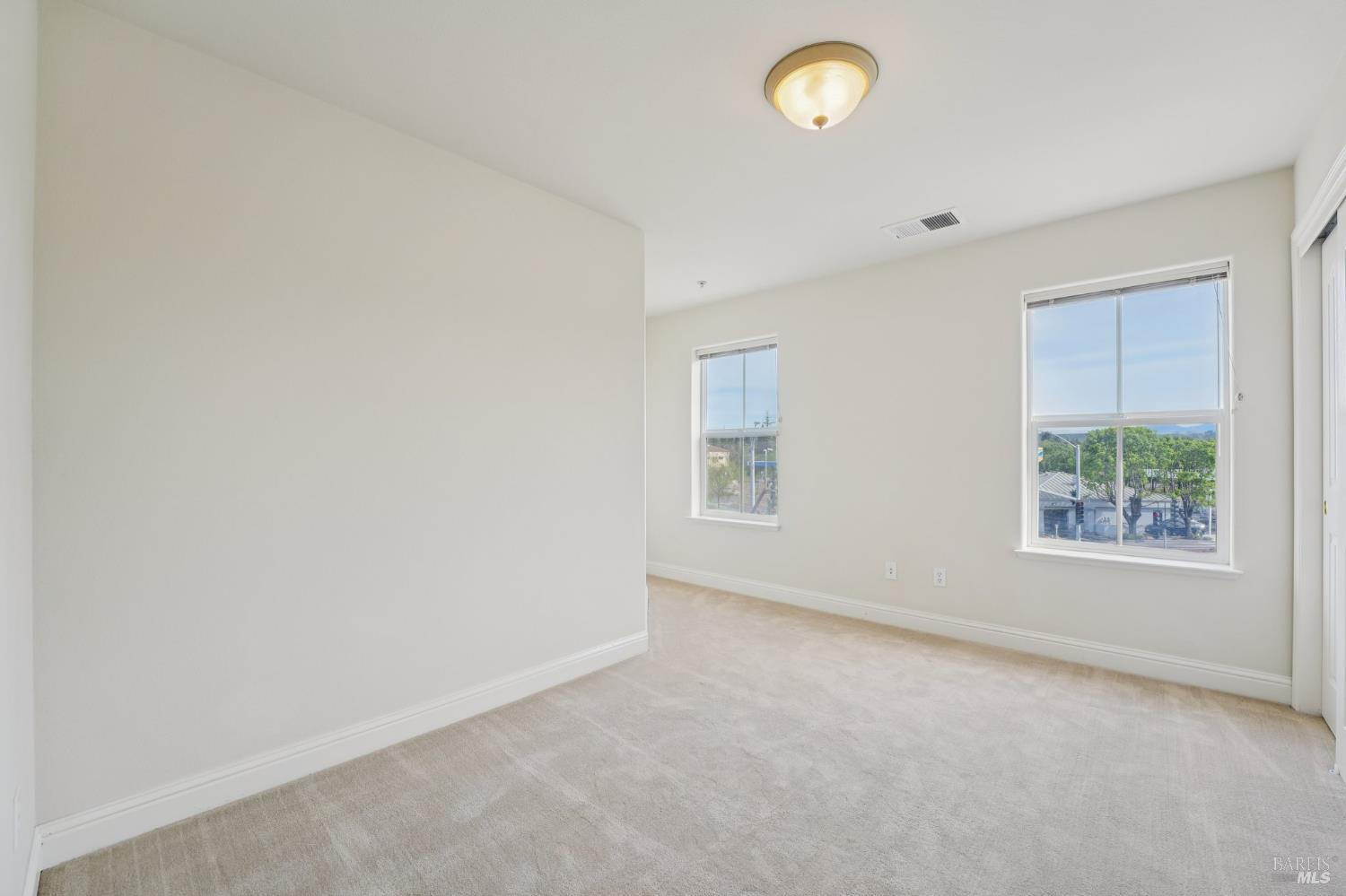 MLS #326025082 image #19