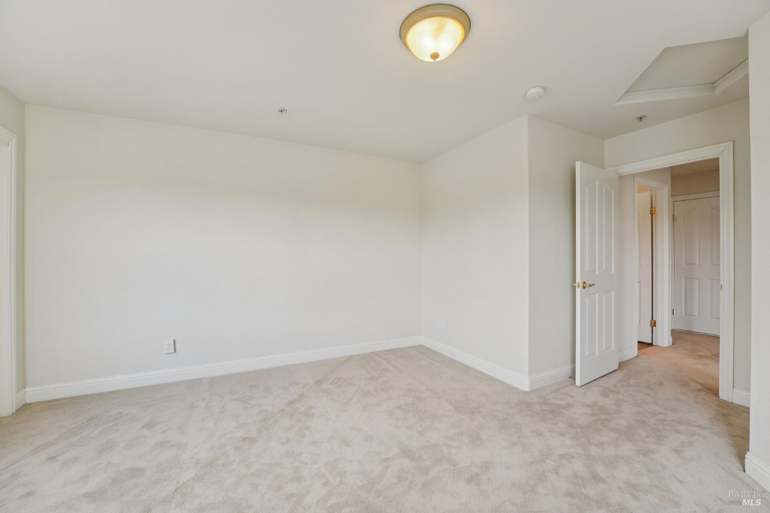MLS #326025082 image #23