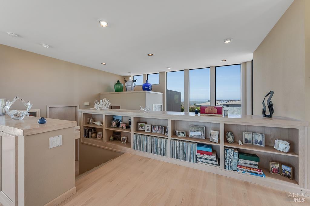 MLS #326025377 image #35