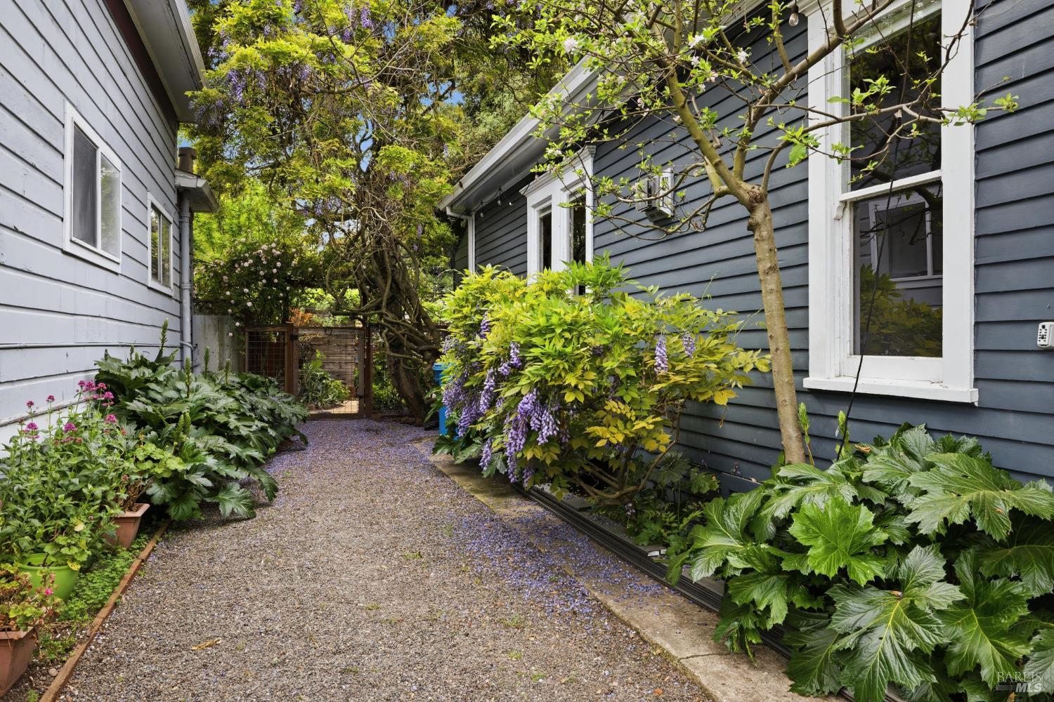 MLS #326027693 img 16