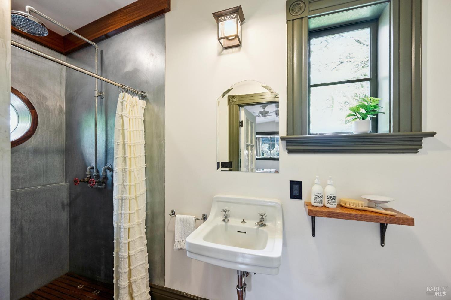 MLS #326027996 image #51