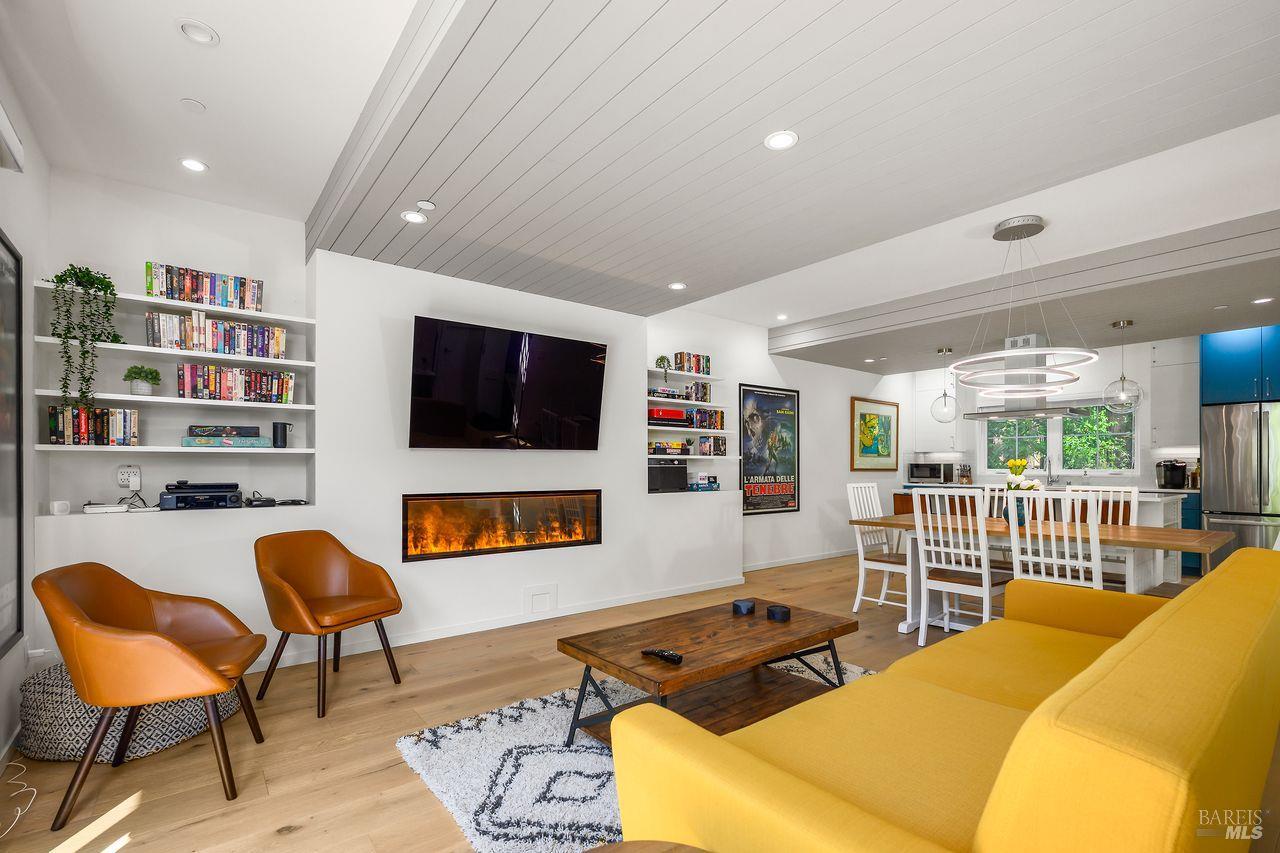MLS #326028530 image #6