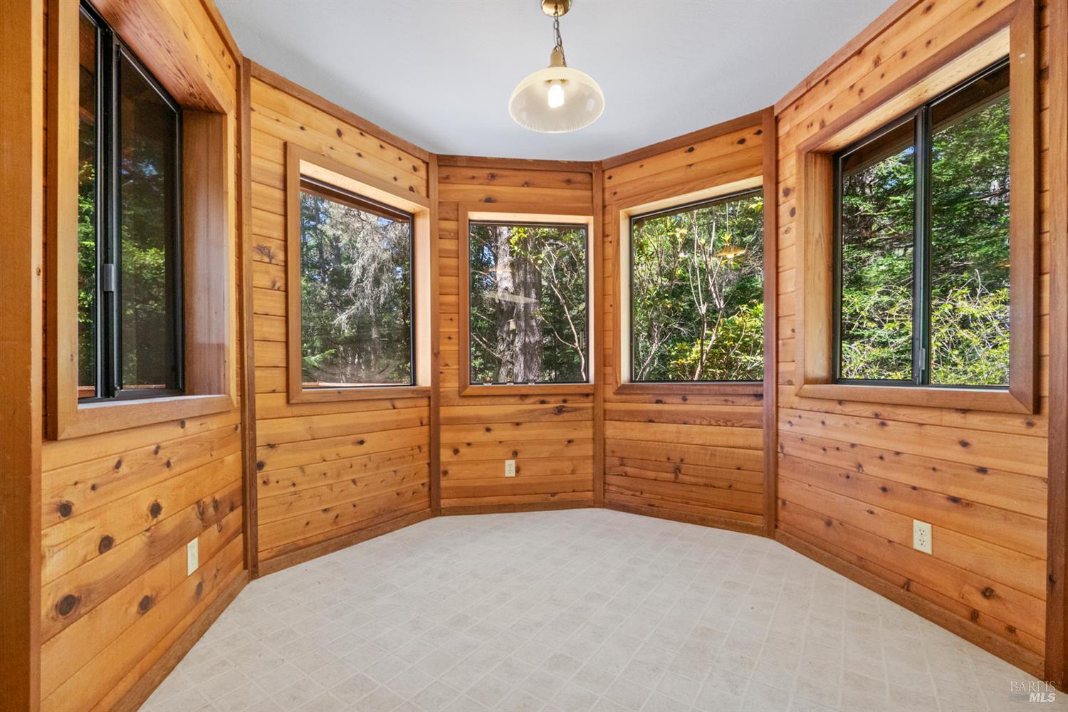 MLS #326028638 image #13