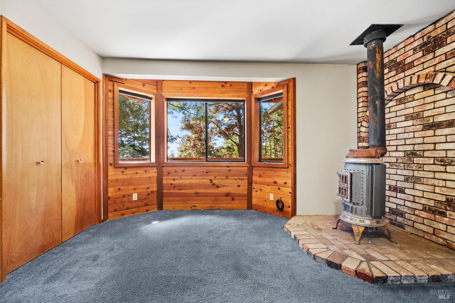 MLS #326028638 image #16