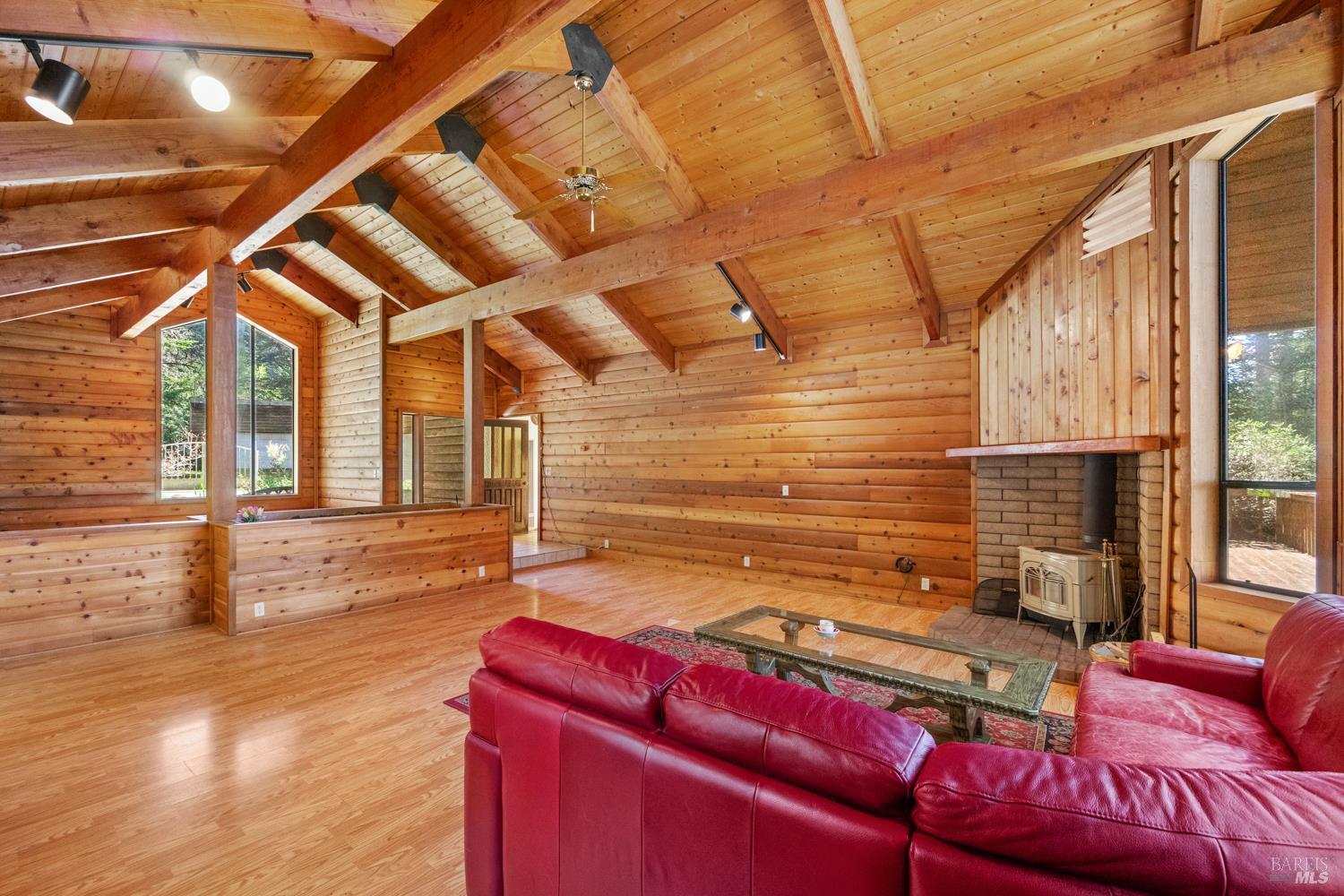 MLS #326028638 image #7