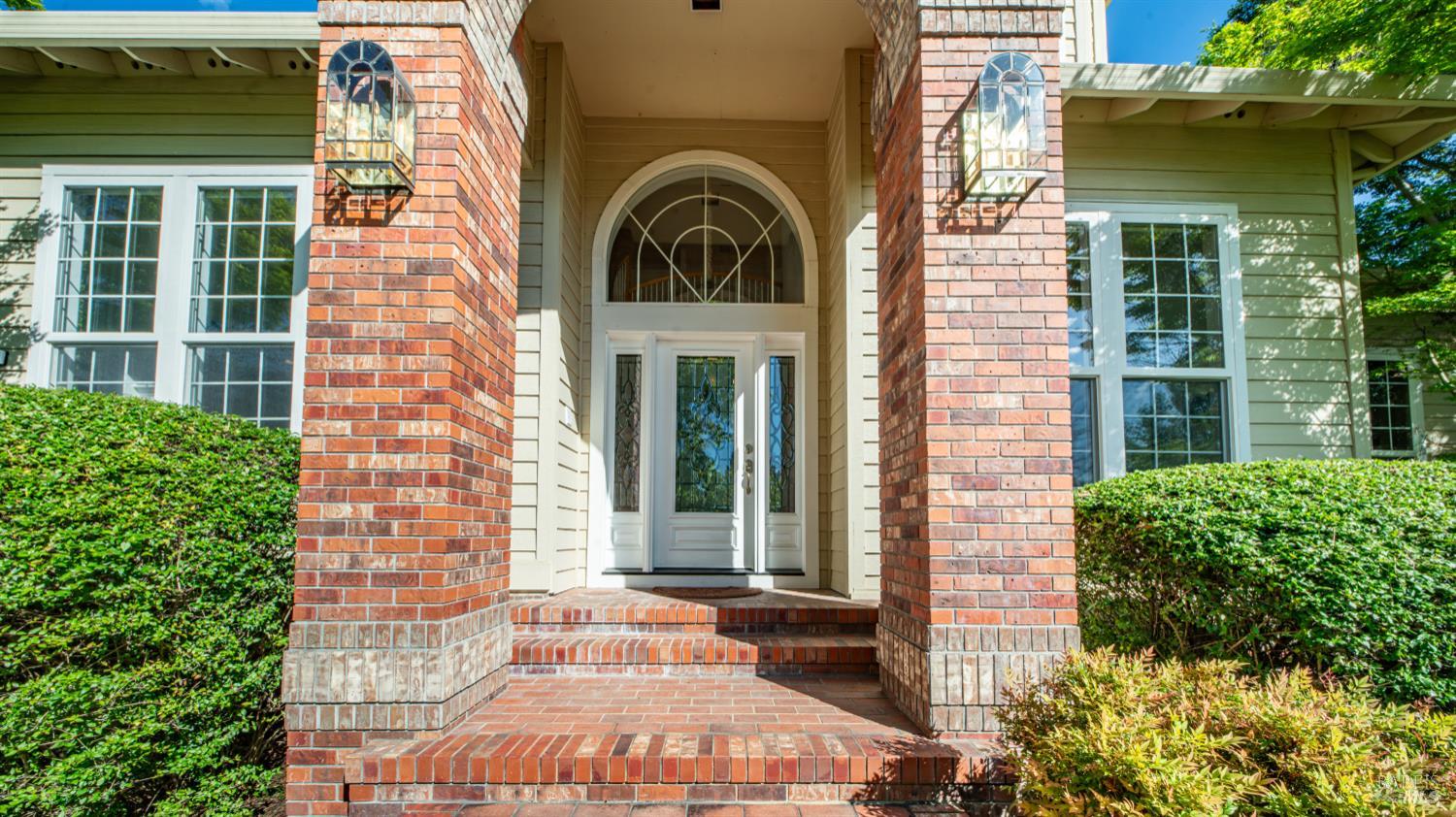 MLS #326028650 image #1
