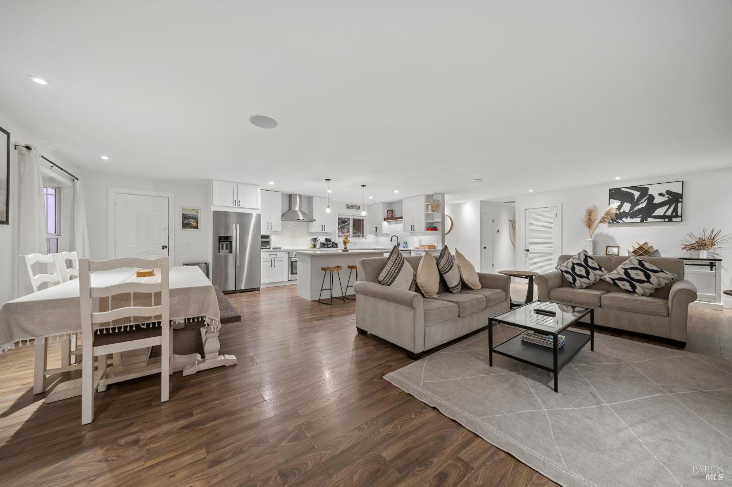 MLS #326028717 image #2