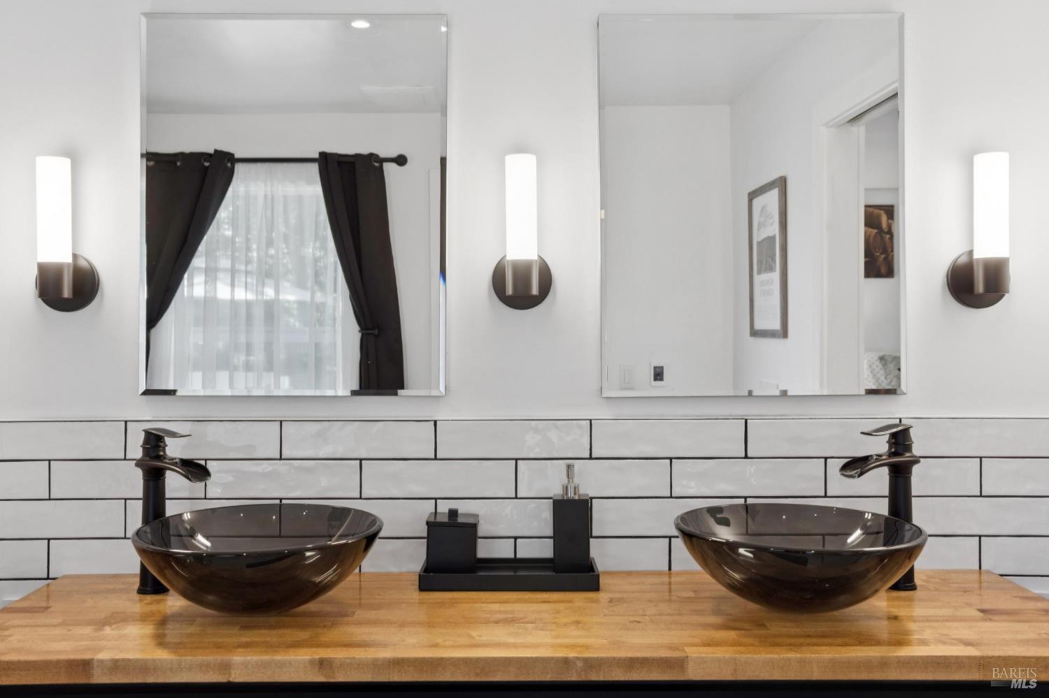 MLS #326028717 image #32