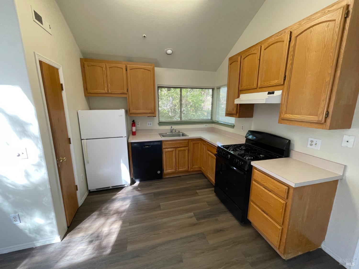 MLS #326028835 image #27