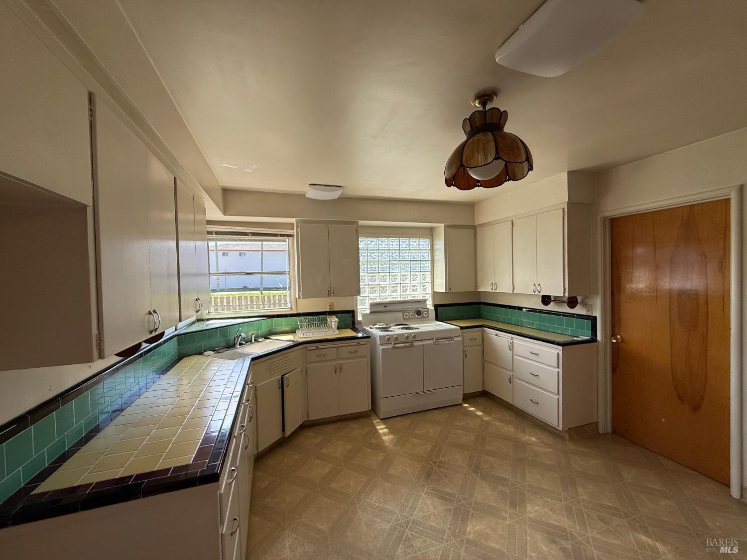 MLS #326028992 image #7