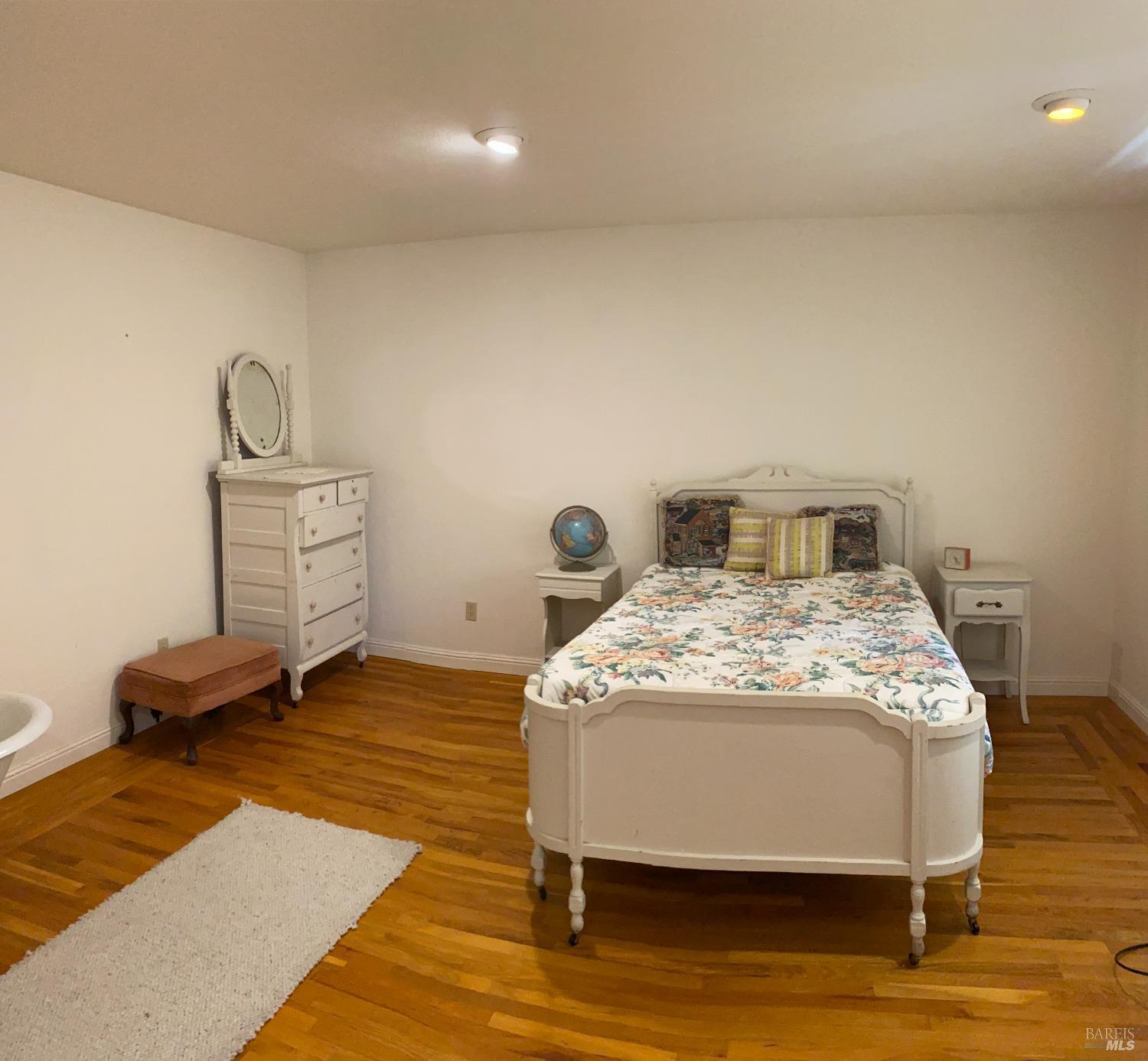MLS #326029010 image #16
