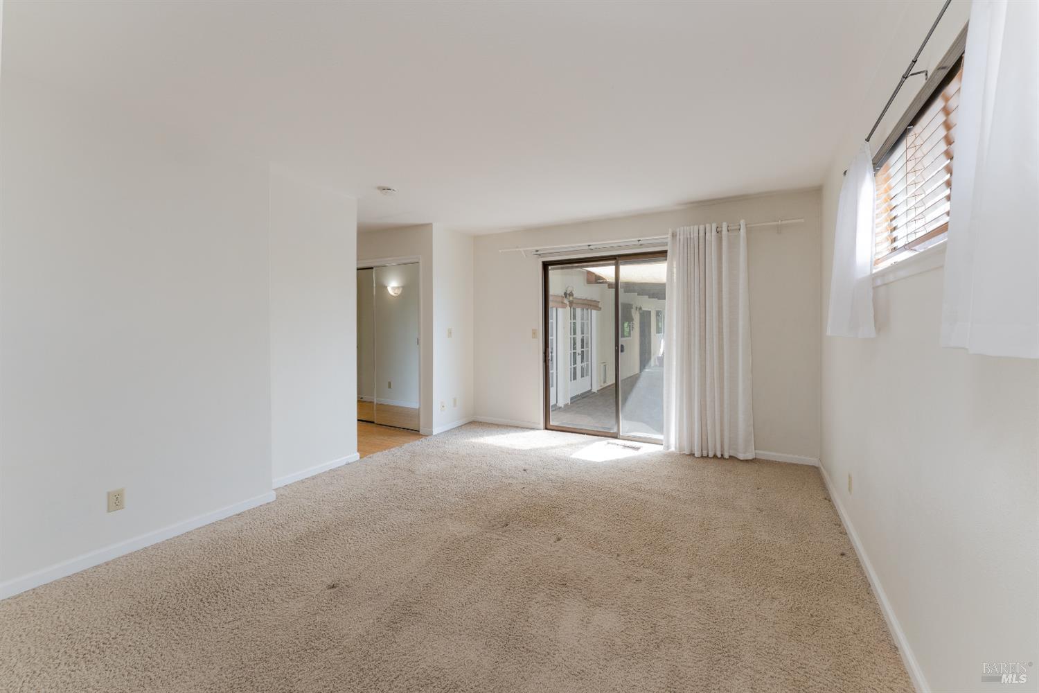 MLS #326029047 image #11