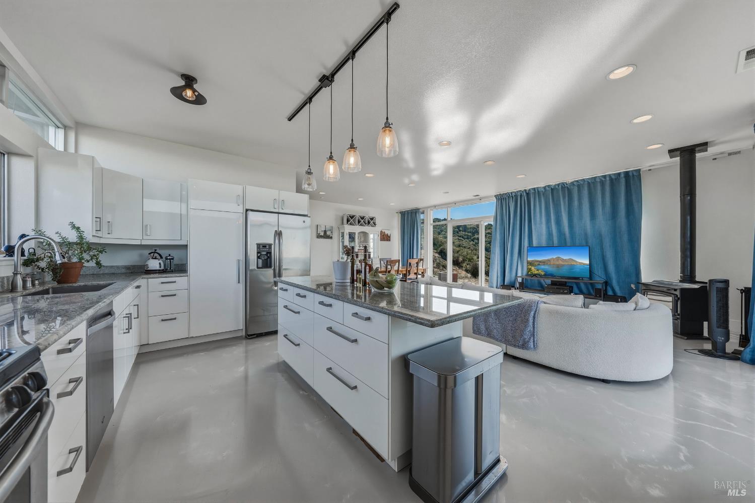 MLS #326029438 image #6