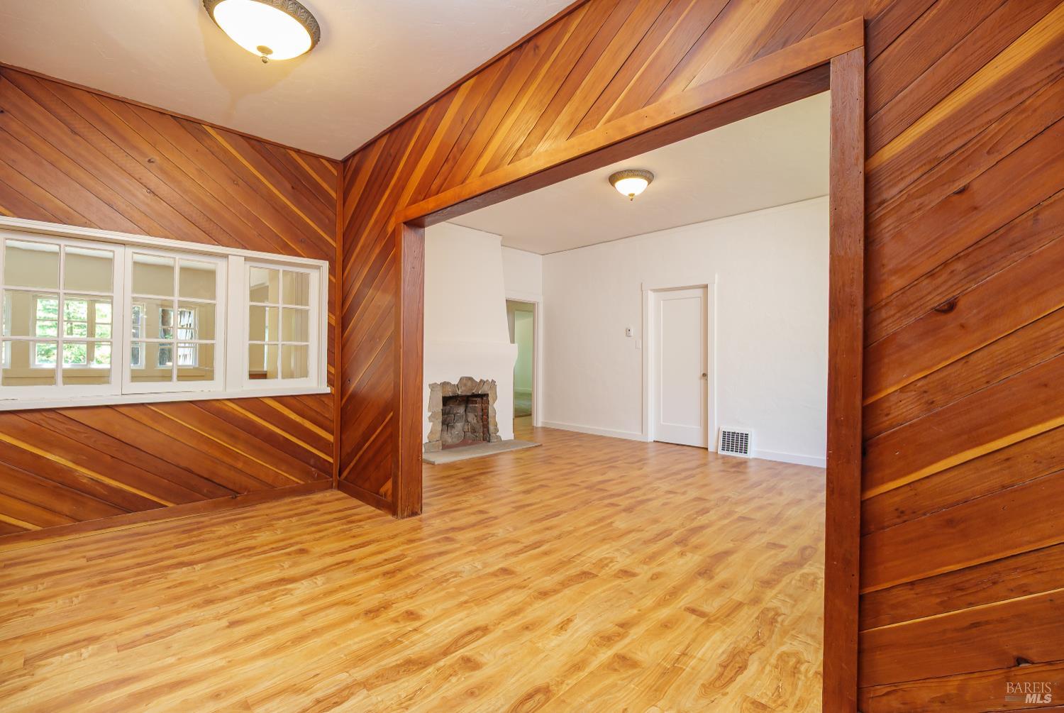 MLS #326029439 image #2