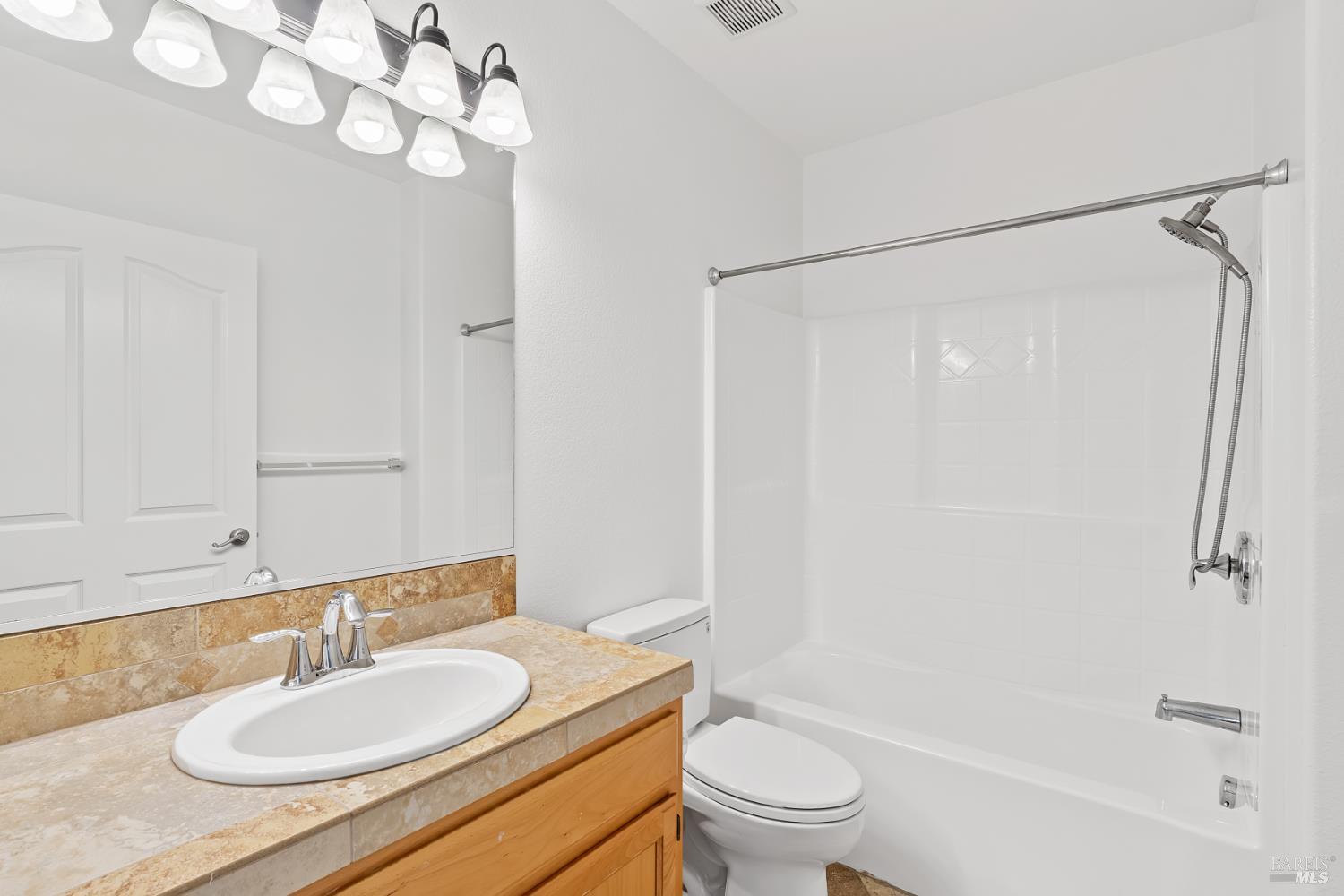 MLS #326029585 image #17
