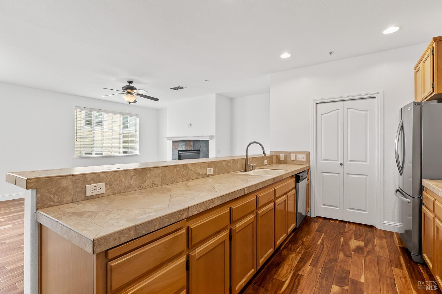 MLS #326029585 image #7