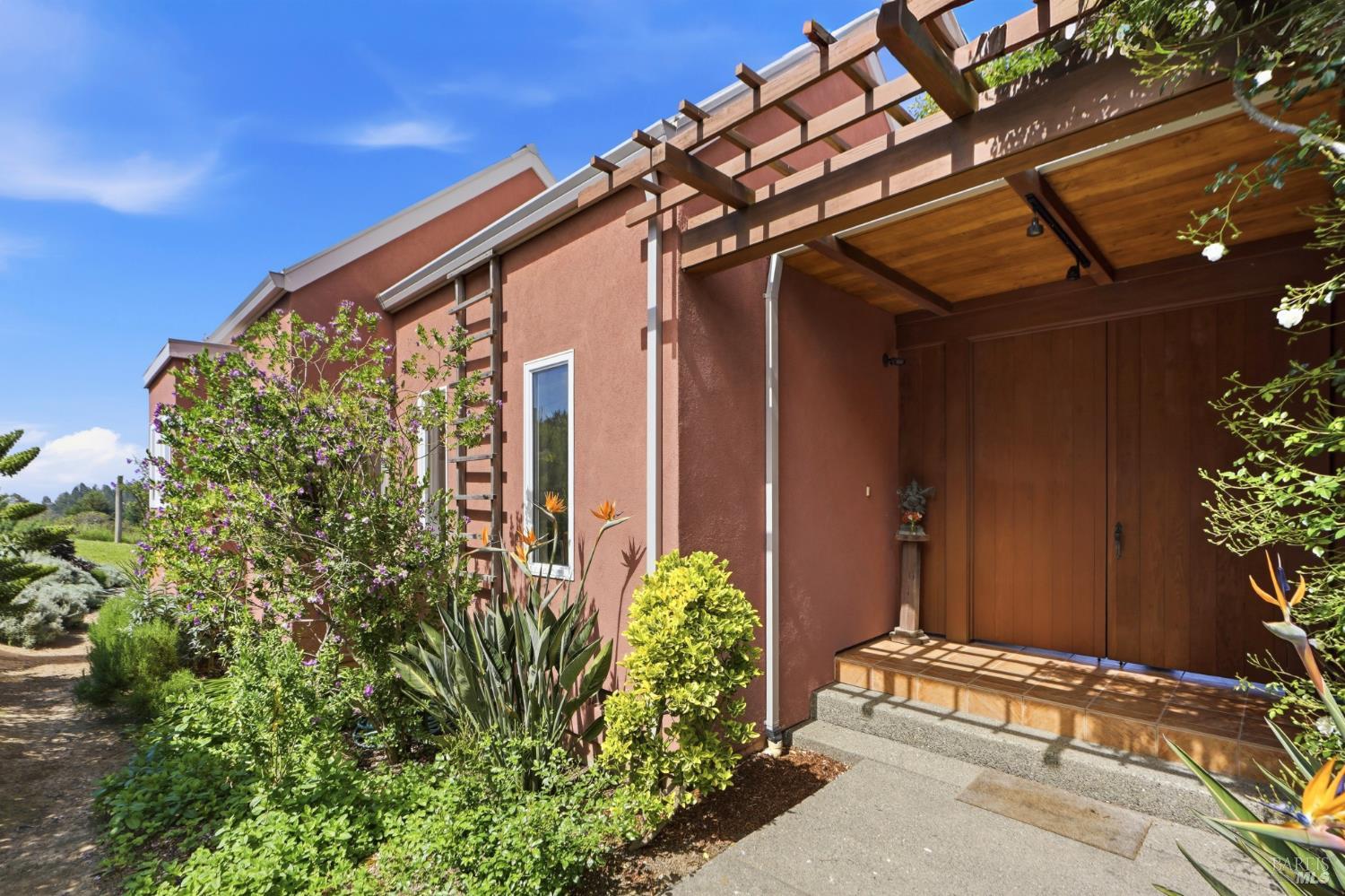 MLS #326029769 img 3