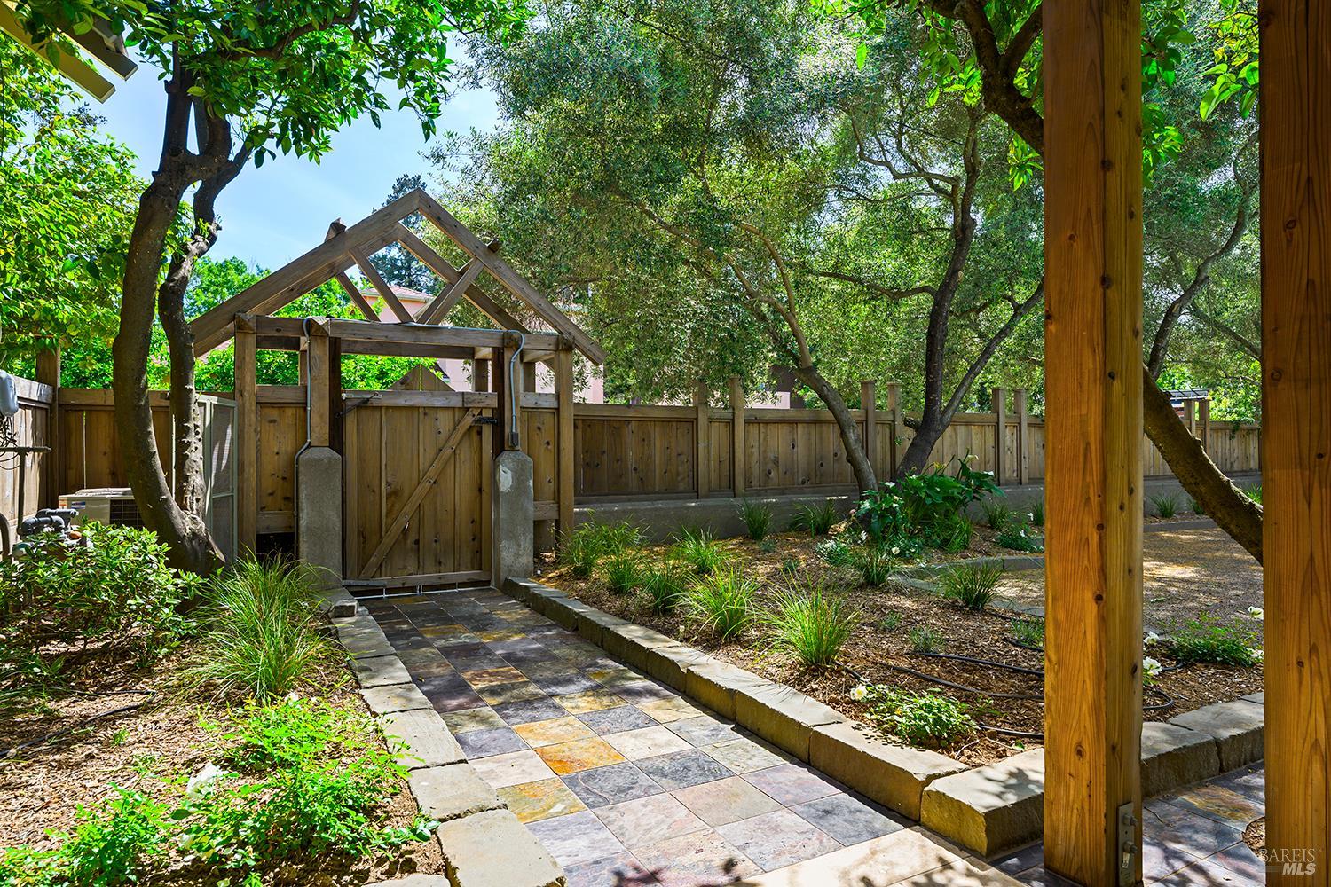 MLS #326029964 image #36