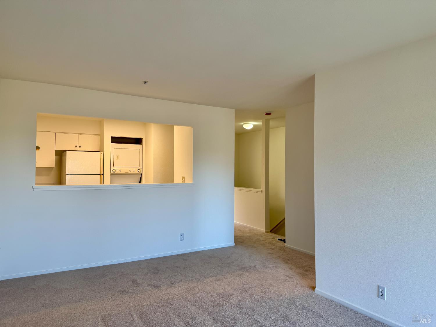 MLS #326029999 image #6