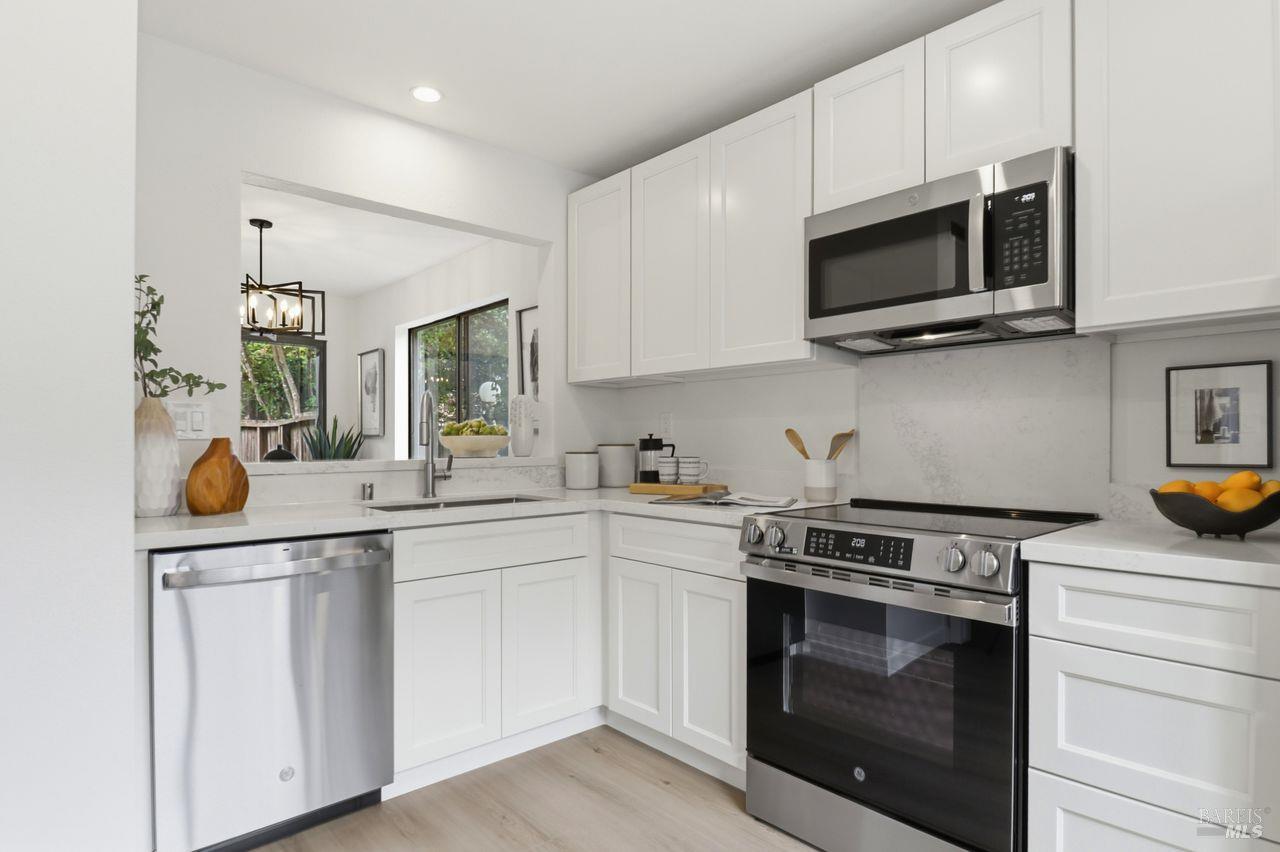 MLS #326030008 image #8
