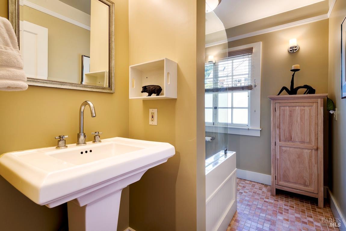 MLS #326030036 image #28