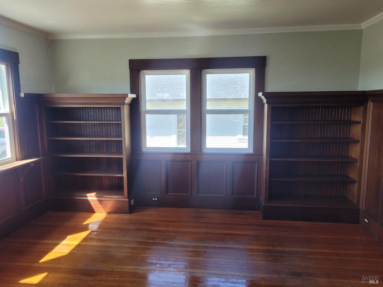 MLS #326030188 image #9
