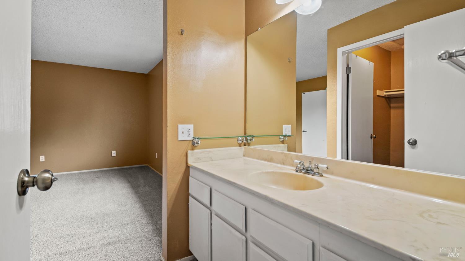 MLS #326030544 image #18