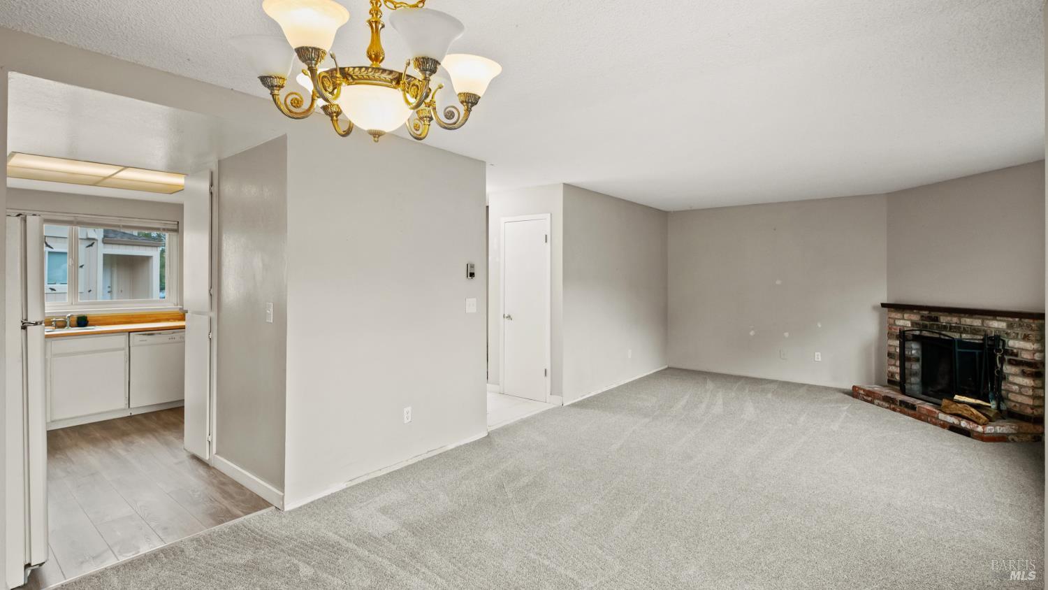 MLS #326030544 image #6