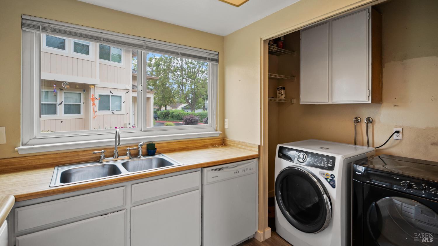 MLS #326030544 image #9